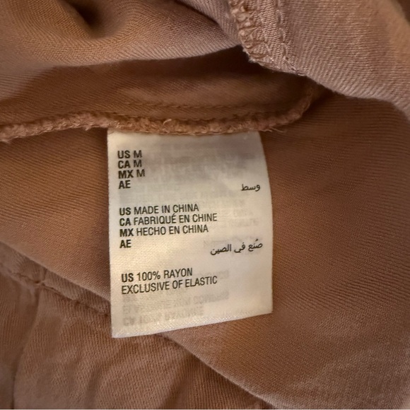 Tan Jumpsuit size medium - Picture 4 of 4